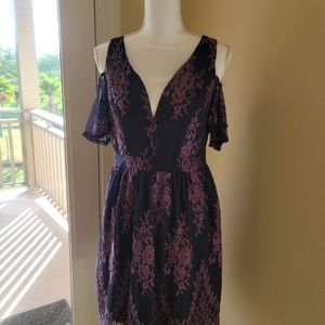 Venus lace dress size 8
